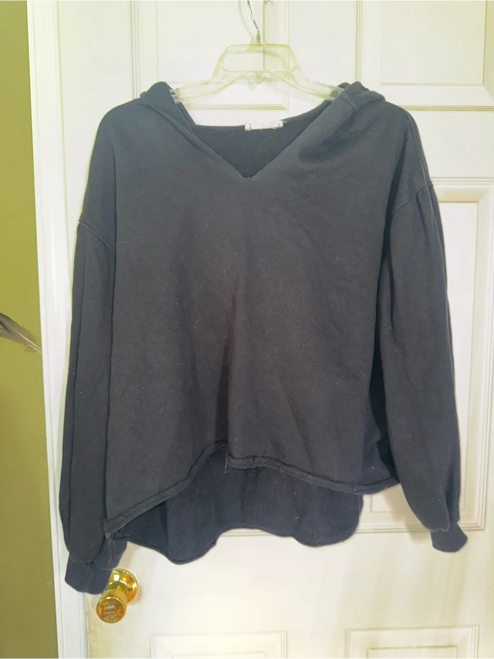 Zenana Outfitters Black Pullover Sweatshirt with Raw Hem - Picture 4 of 4